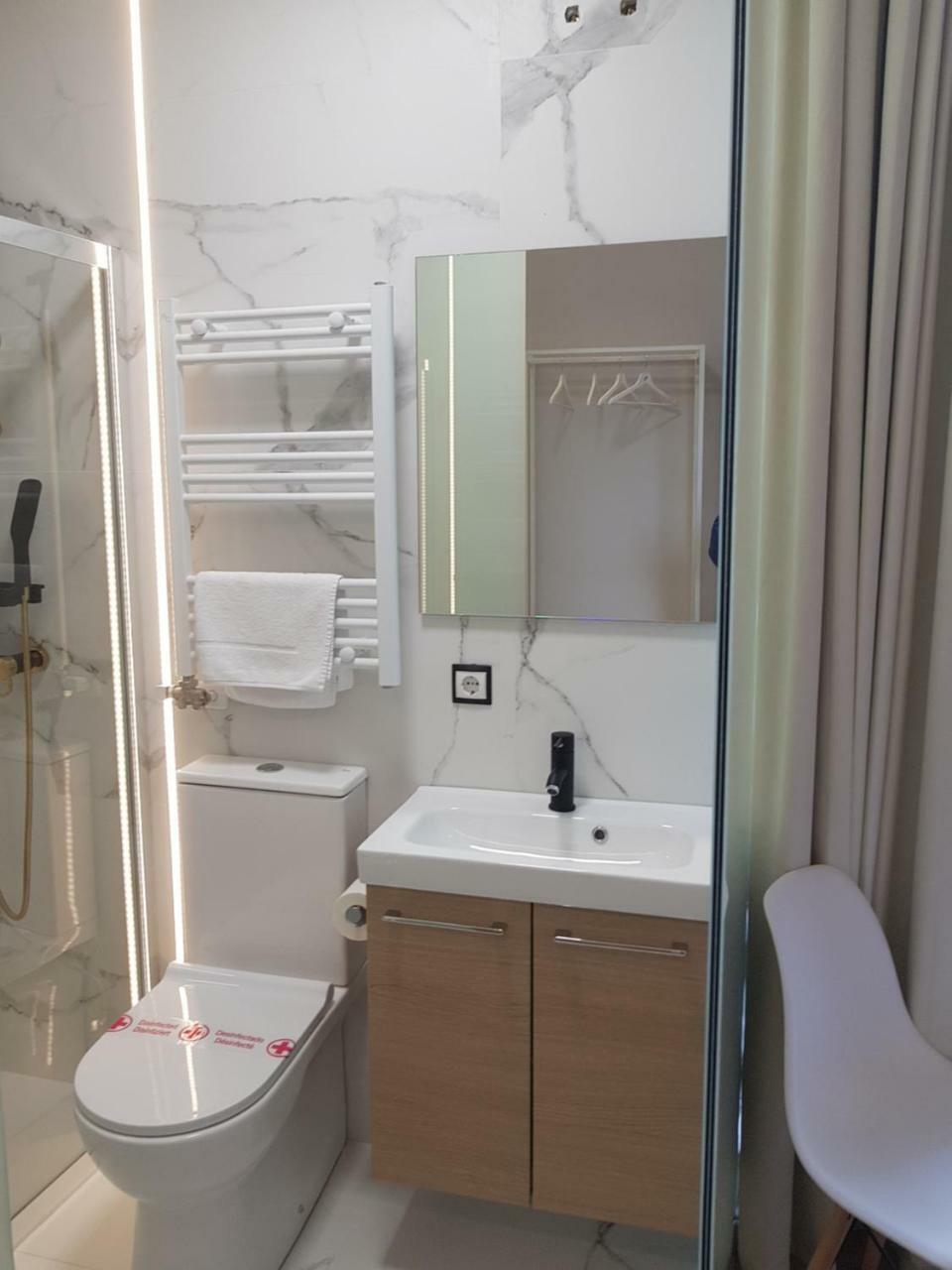 Art Burgos Otel Dış mekan fotoğraf