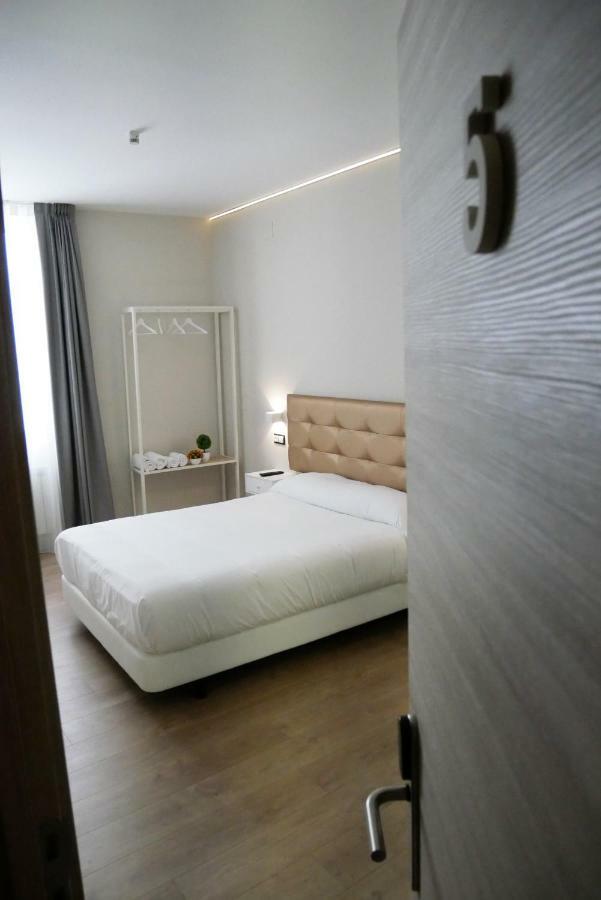 Art Burgos Otel Dış mekan fotoğraf